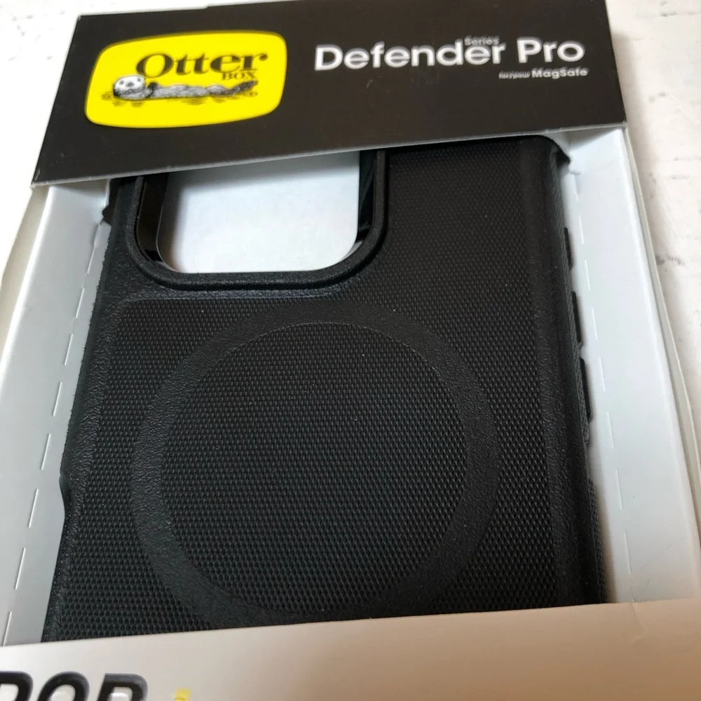 OtterBox Defender Pro Case for IPhone 16 Pro, New Open Box,pet/smoke free home
